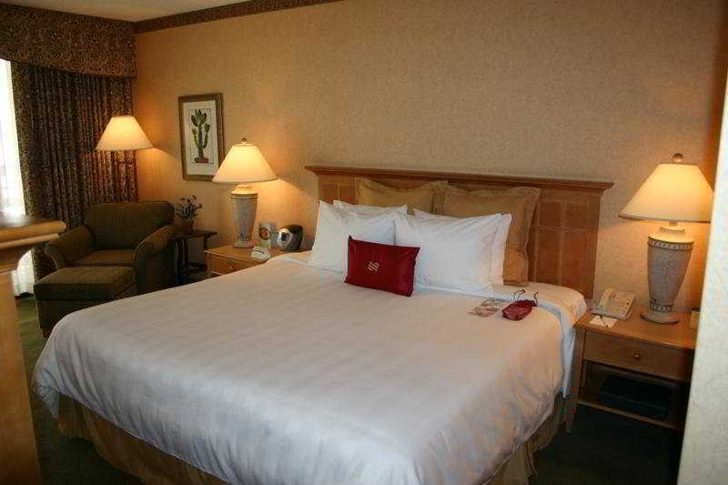 Four Points By Sheraton Phoenix North Exterior photo